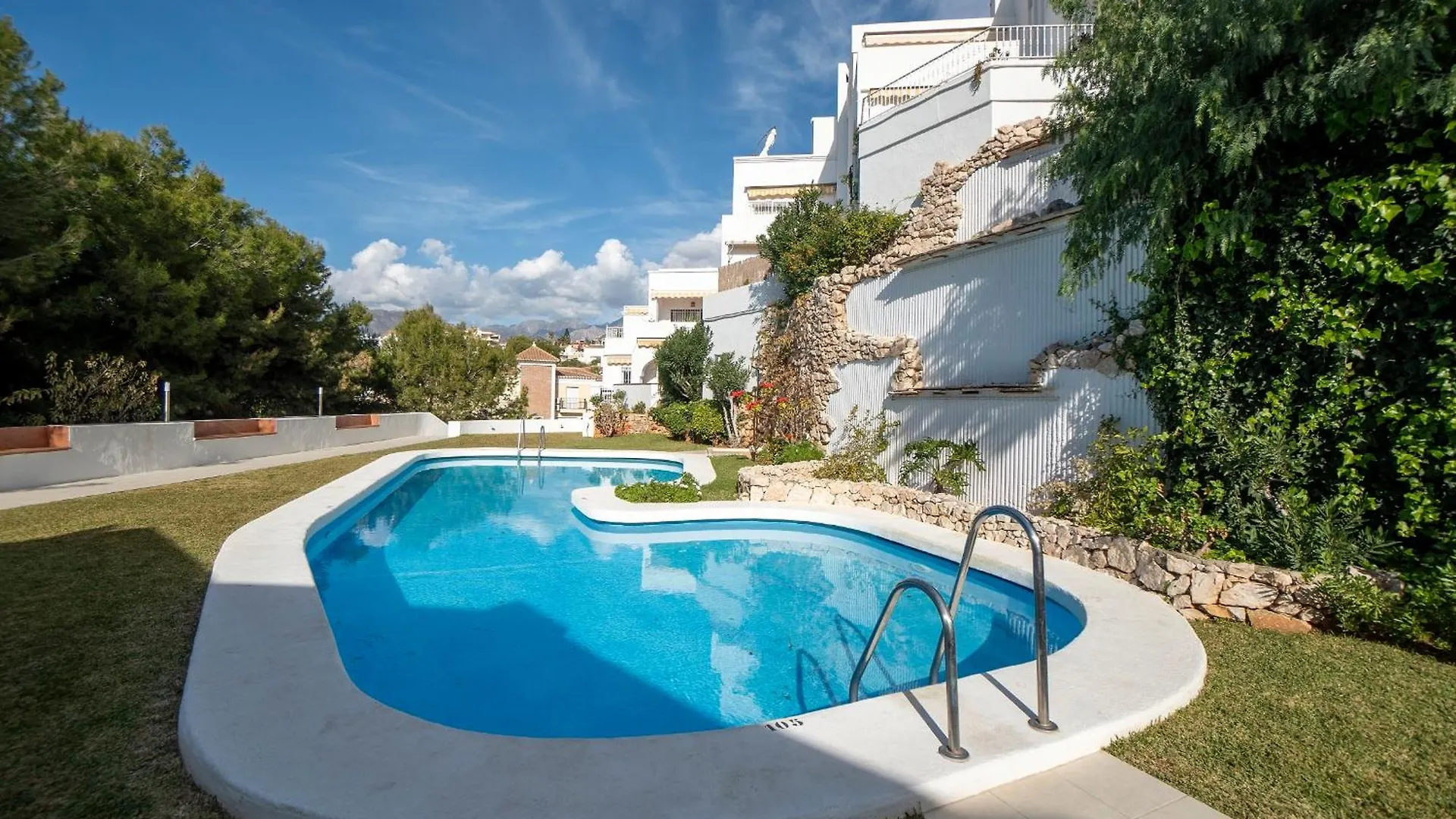 Residensol 13 Menyber Apartment Nerja