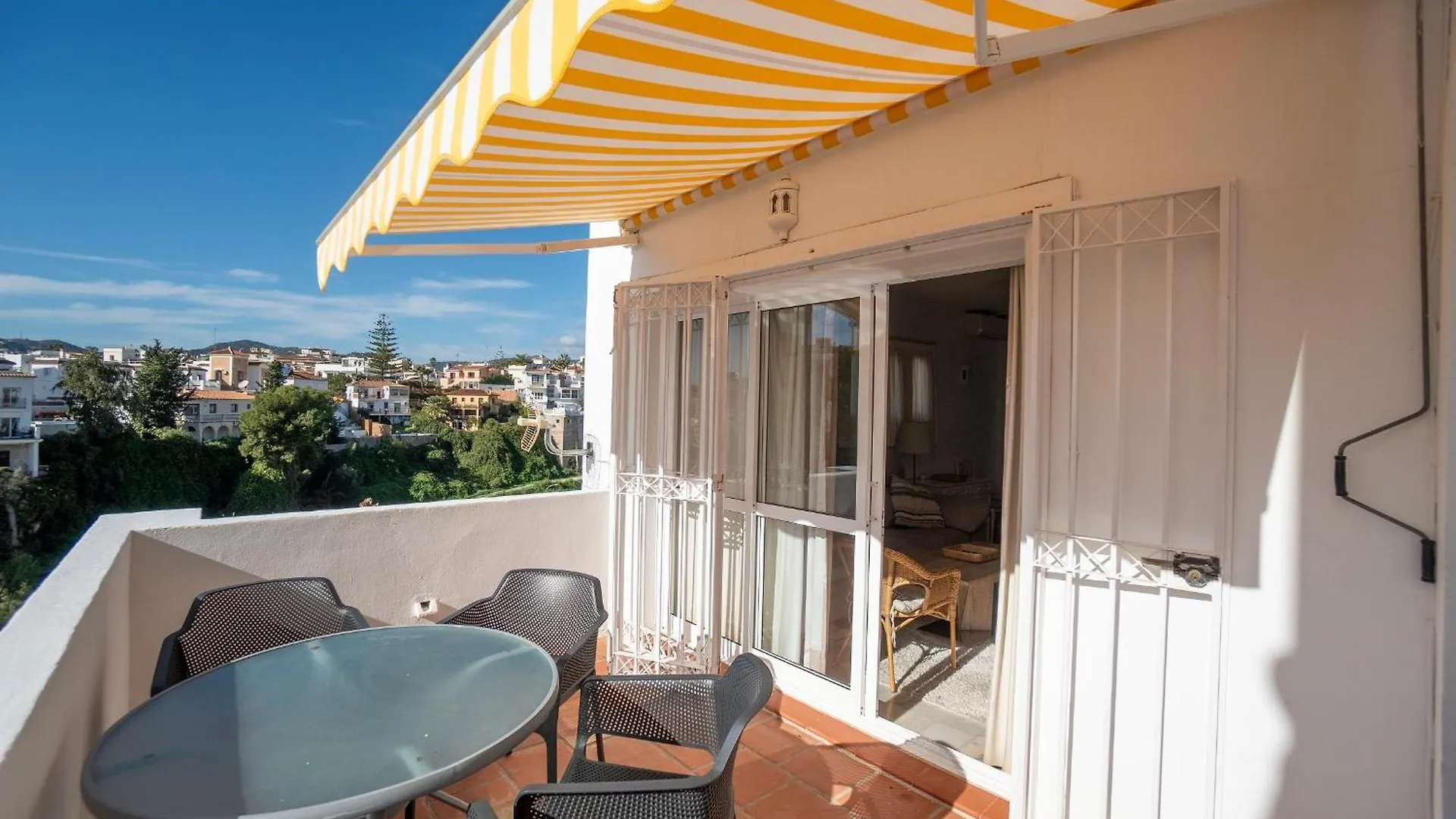Residensol 13 Menyber Apartment Nerja Spain