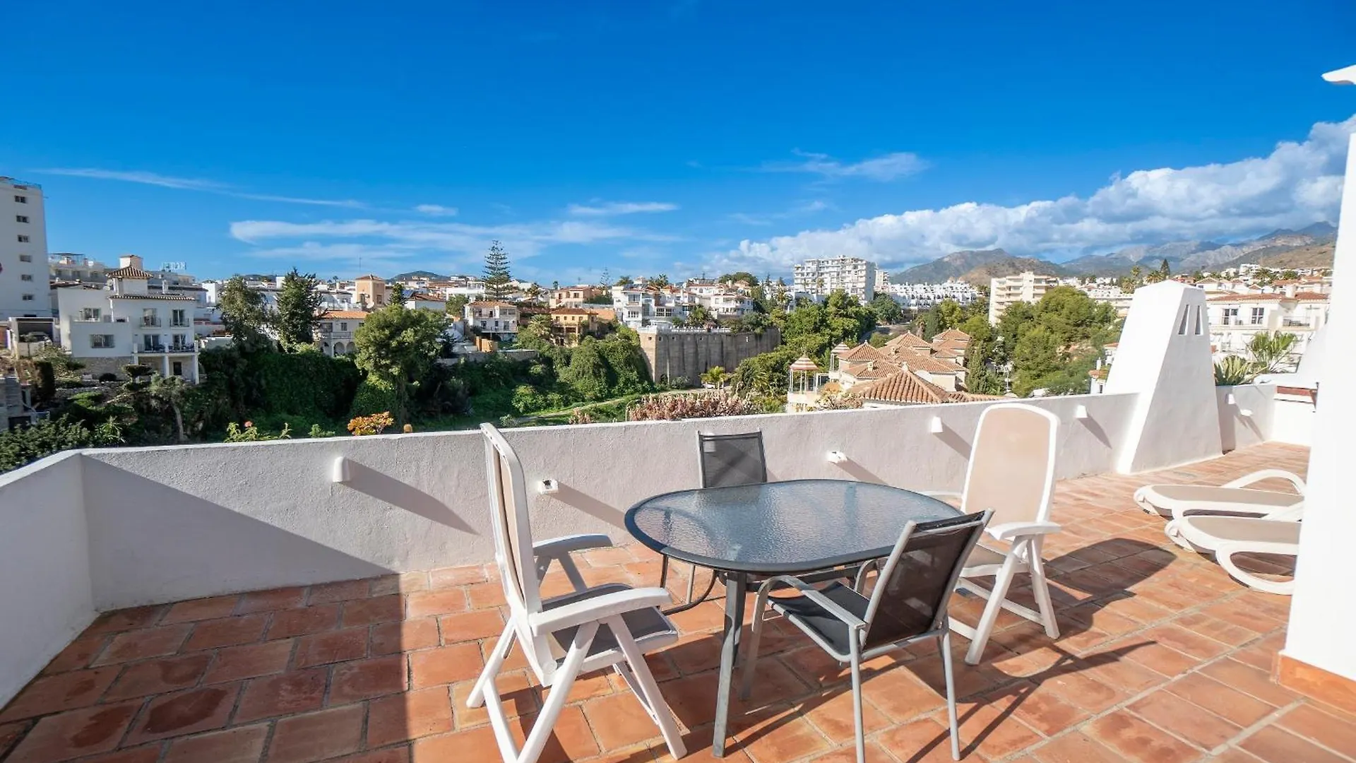 Residensol 13 Menyber Apartment Nerja Spain